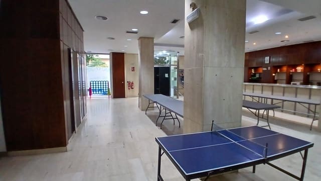 Commercial for sale in Huelva city - € 180,000 (Ref: 9116249)