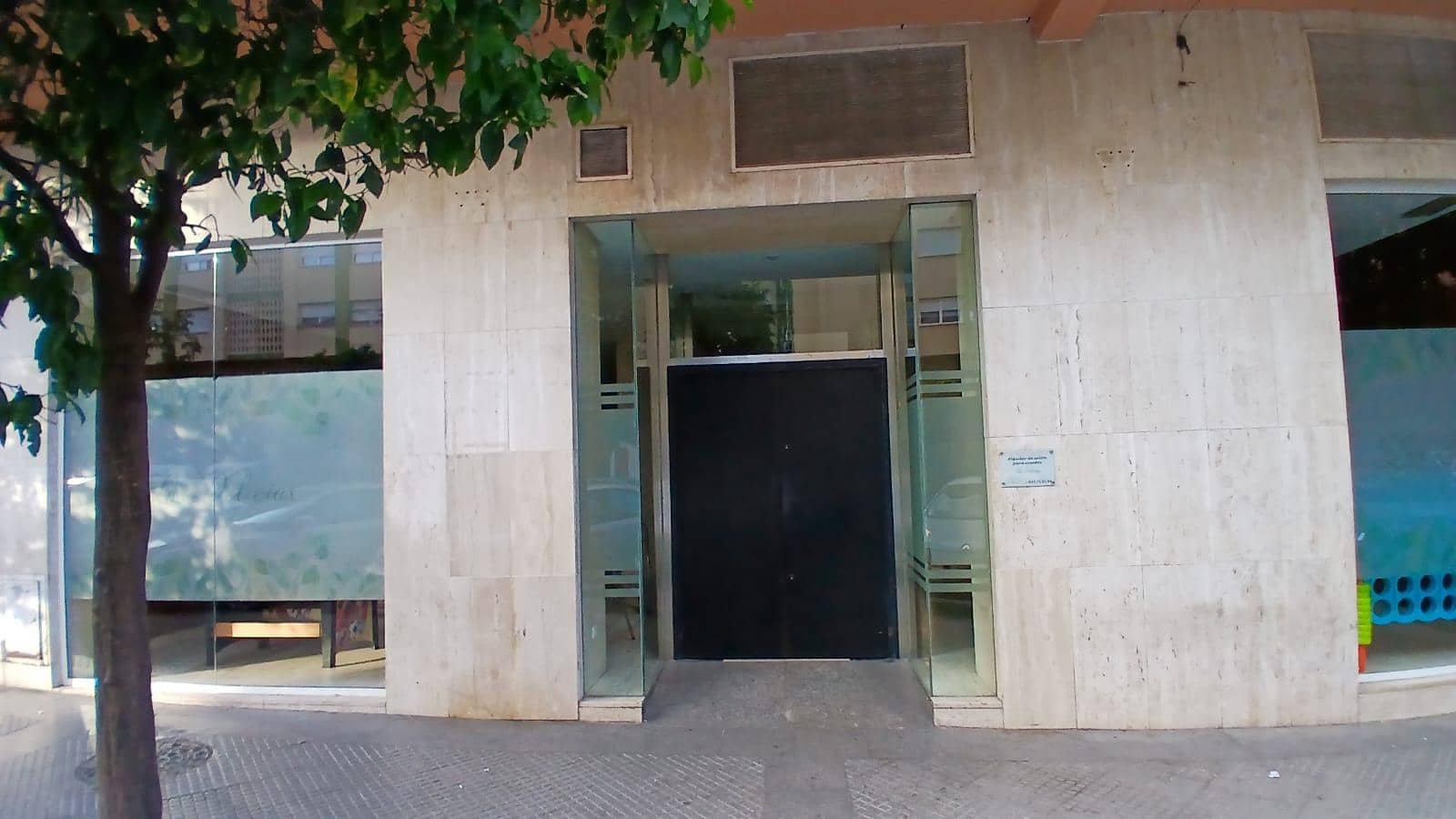 Kommersiell til salgs i Huelva by - € 180 000 (Ref: 9116249)