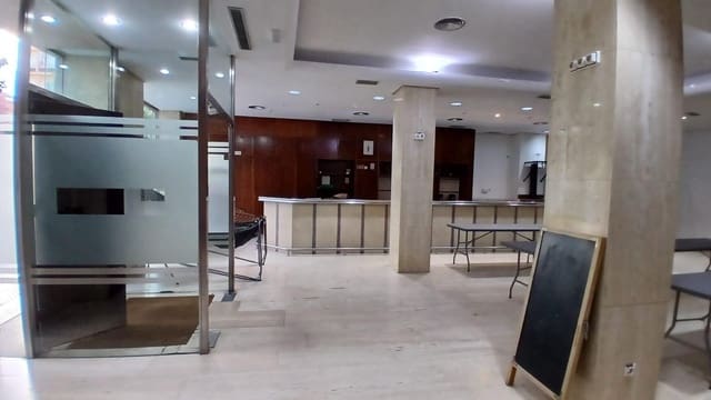 Local Comercial en Huelva ciudad en venta - 180.000 € (Ref: 9116249)