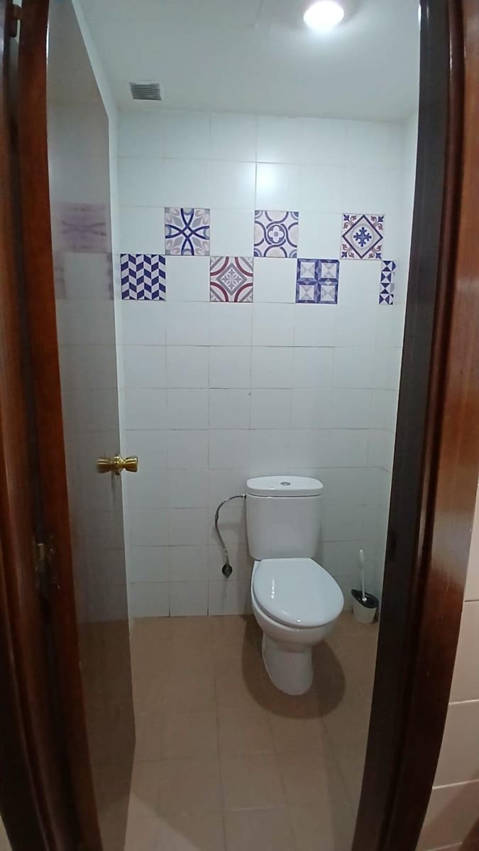 Komercyjne na sprzedaż w Miasto Huelva - 180 000 € (Ref: 9116249)