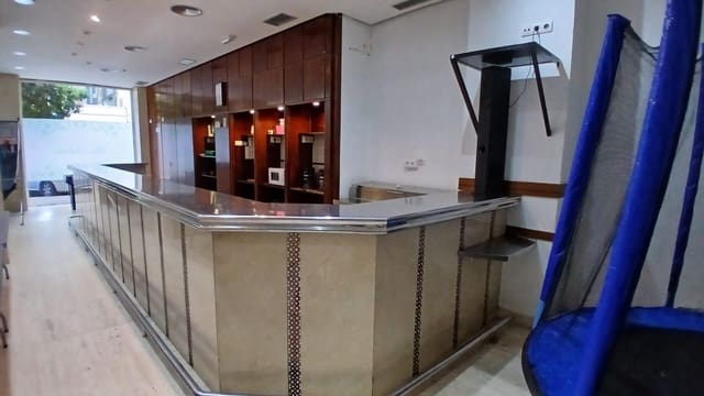 Local Comercial en Huelva ciudad en venta - 180.000 € (Ref: 9116249)