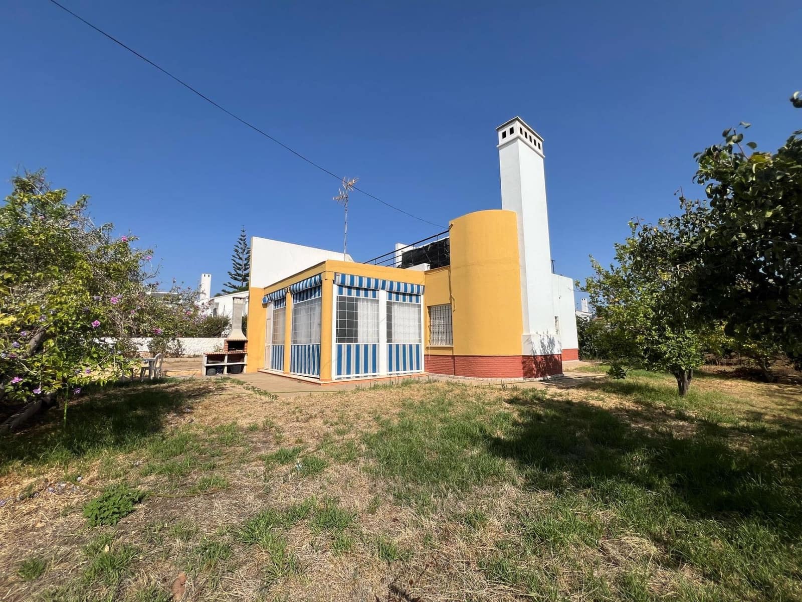 3 soverom Villa til salgs i Ayamonte med svømmebasseng garasje - € 255 000 (Ref: 9162374)