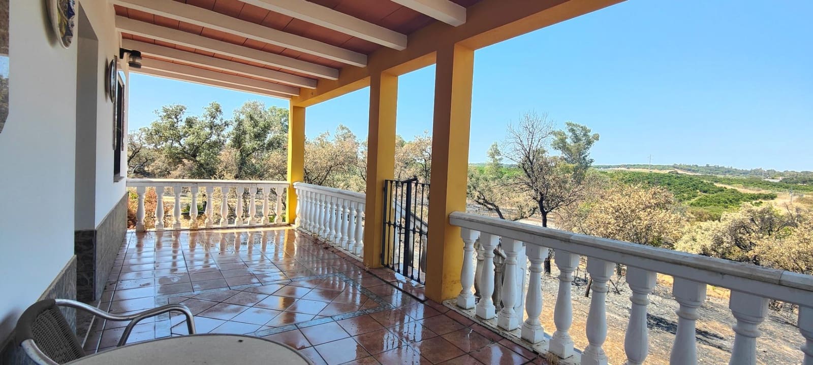 Finca/Casa Rural de 3 habitaciones en San Bartolomé de la Torre en venta - 200.000 € (Ref: 9185535)