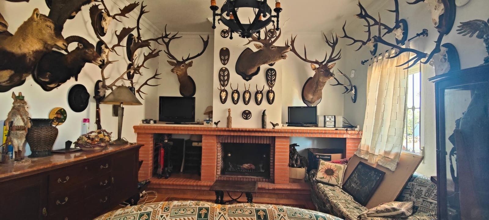 Finca/Casa Rural de 3 habitaciones en San Bartolomé de la Torre en venta - 200.000 € (Ref: 9185535)