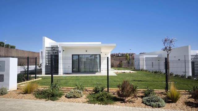 Chalet de 3 habitaciones en Ayamonte en venta con piscina garaje - 310.000 € (Ref: 9226825)