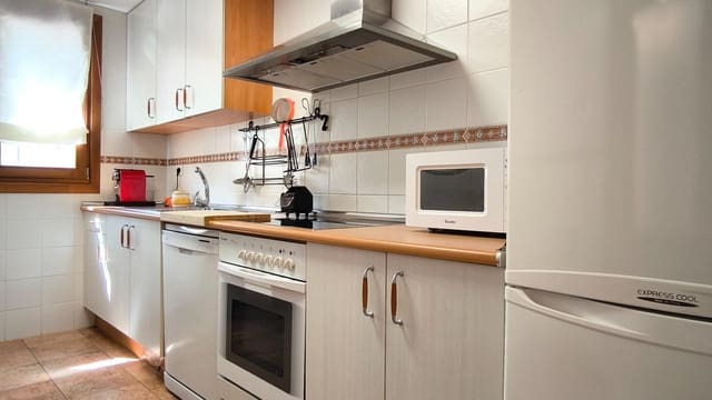 2 slaapkamer Rijtjeshuis te koop in Ayamonte met zwembad - € 210.000 (Ref: 9236552)