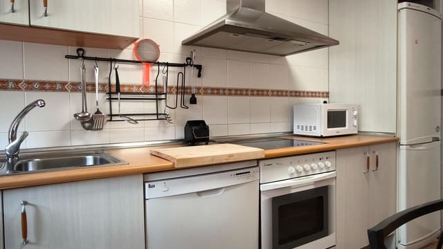 2 slaapkamer Rijtjeshuis te koop in Ayamonte met zwembad - € 210.000 (Ref: 9236552)