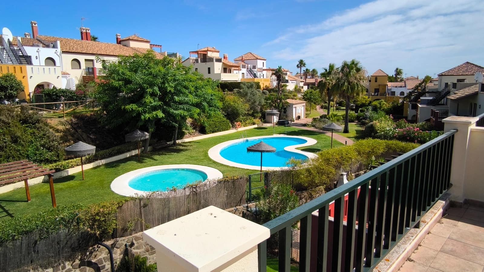 2 sovrum Radhus till salu i Ayamonte med pool - 199 000 € (Ref: 9236552)