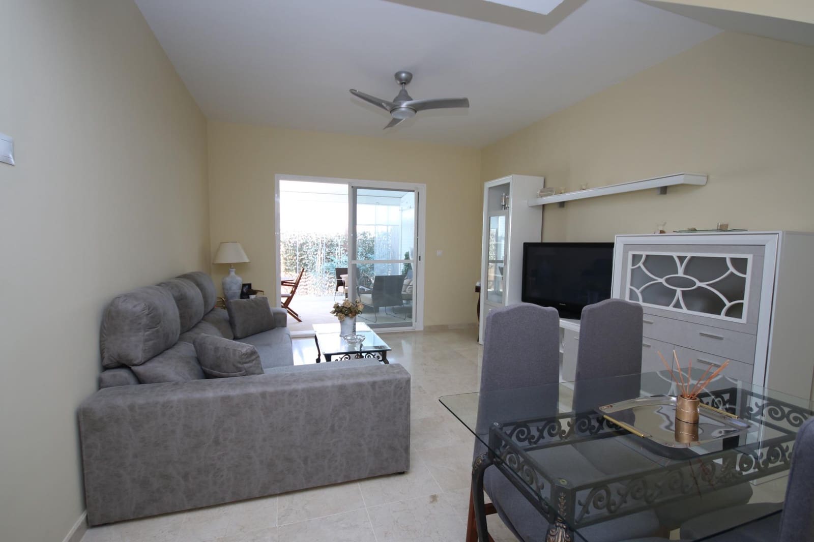 3 slaapkamer Rijtjeshuis te koop in Ayamonte met zwembad - € 239.000 (Ref: 9312970)