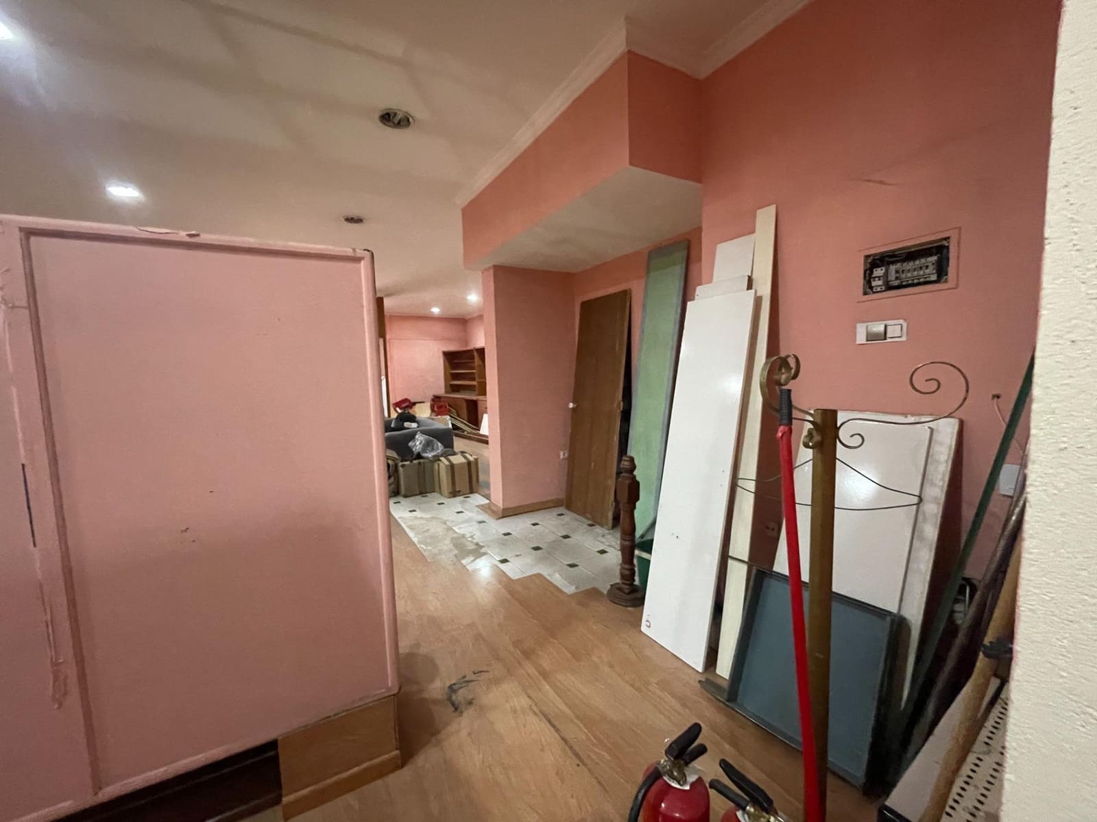 Commercial for sale in Huelva city - € 400,000 (Ref: 9347443)