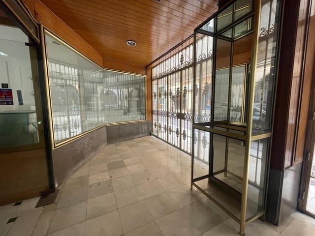 Commercial for sale in Huelva city - € 400,000 (Ref: 9347443)