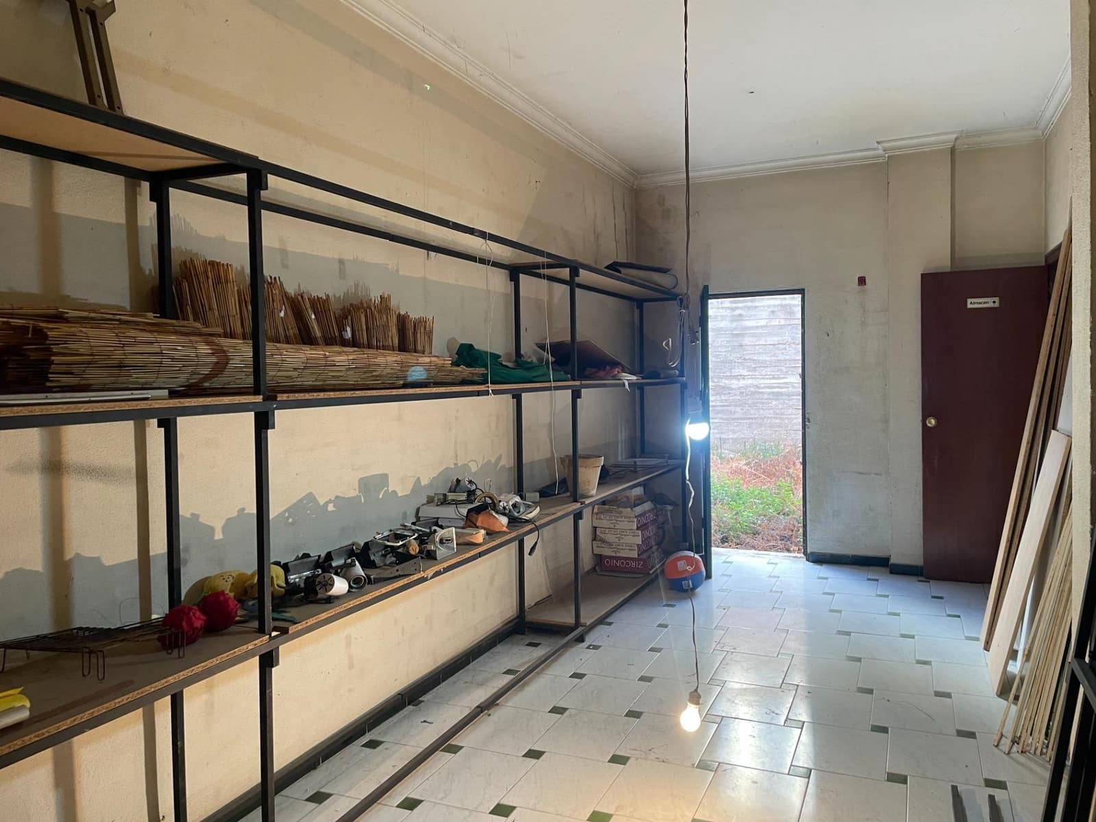 Commercial for sale in Huelva city - € 400,000 (Ref: 9347443)