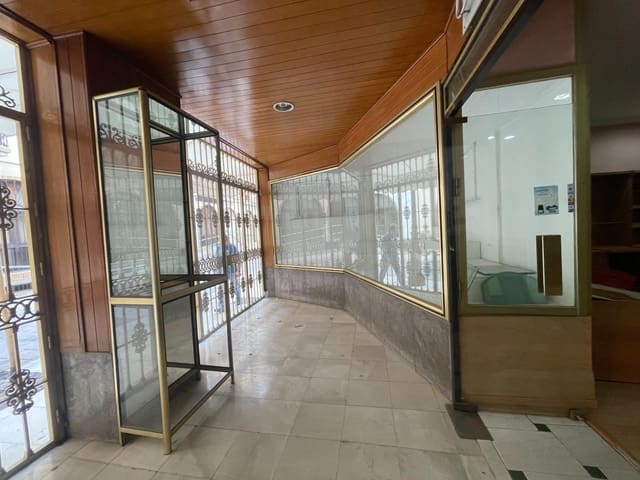 Commercial for sale in Huelva city - € 400,000 (Ref: 9347443)