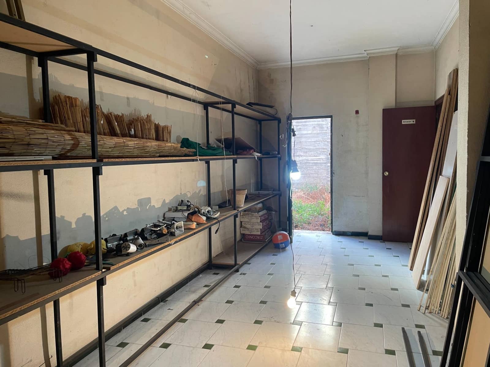 Commercial for sale in Huelva city - € 400,000 (Ref: 9347443)