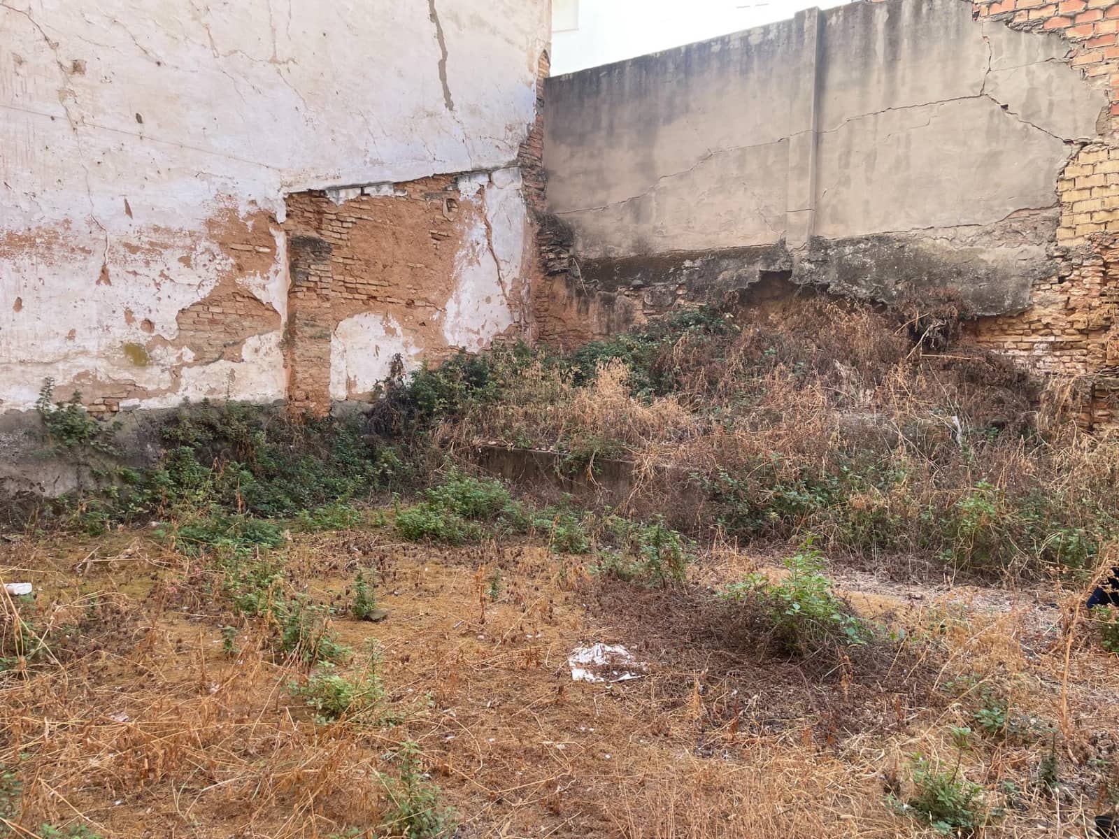 Commercial for sale in Huelva city - € 400,000 (Ref: 9347443)