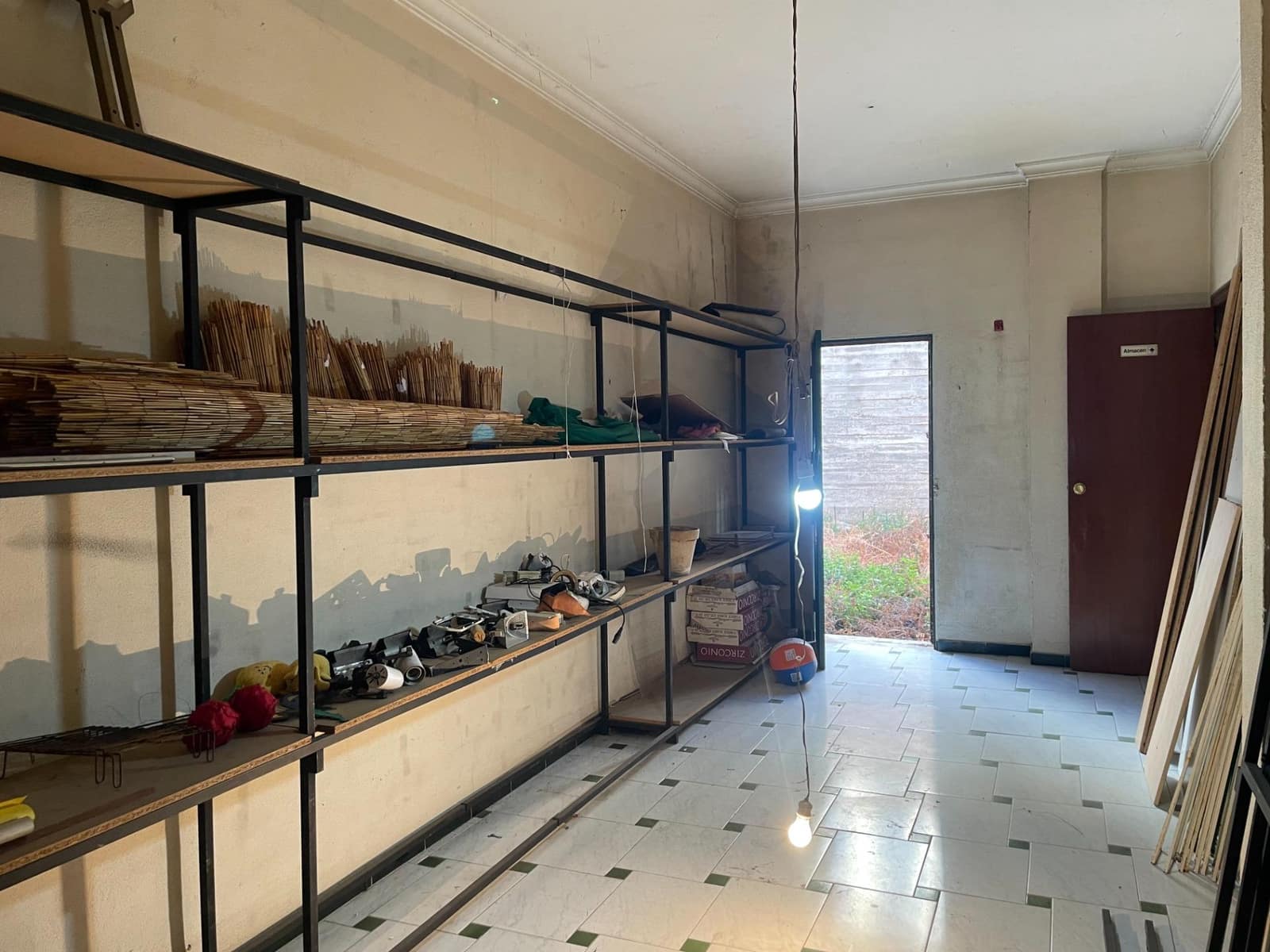 Commercieel te koop in Huelva stad - € 400.000 (Ref: 9347443)