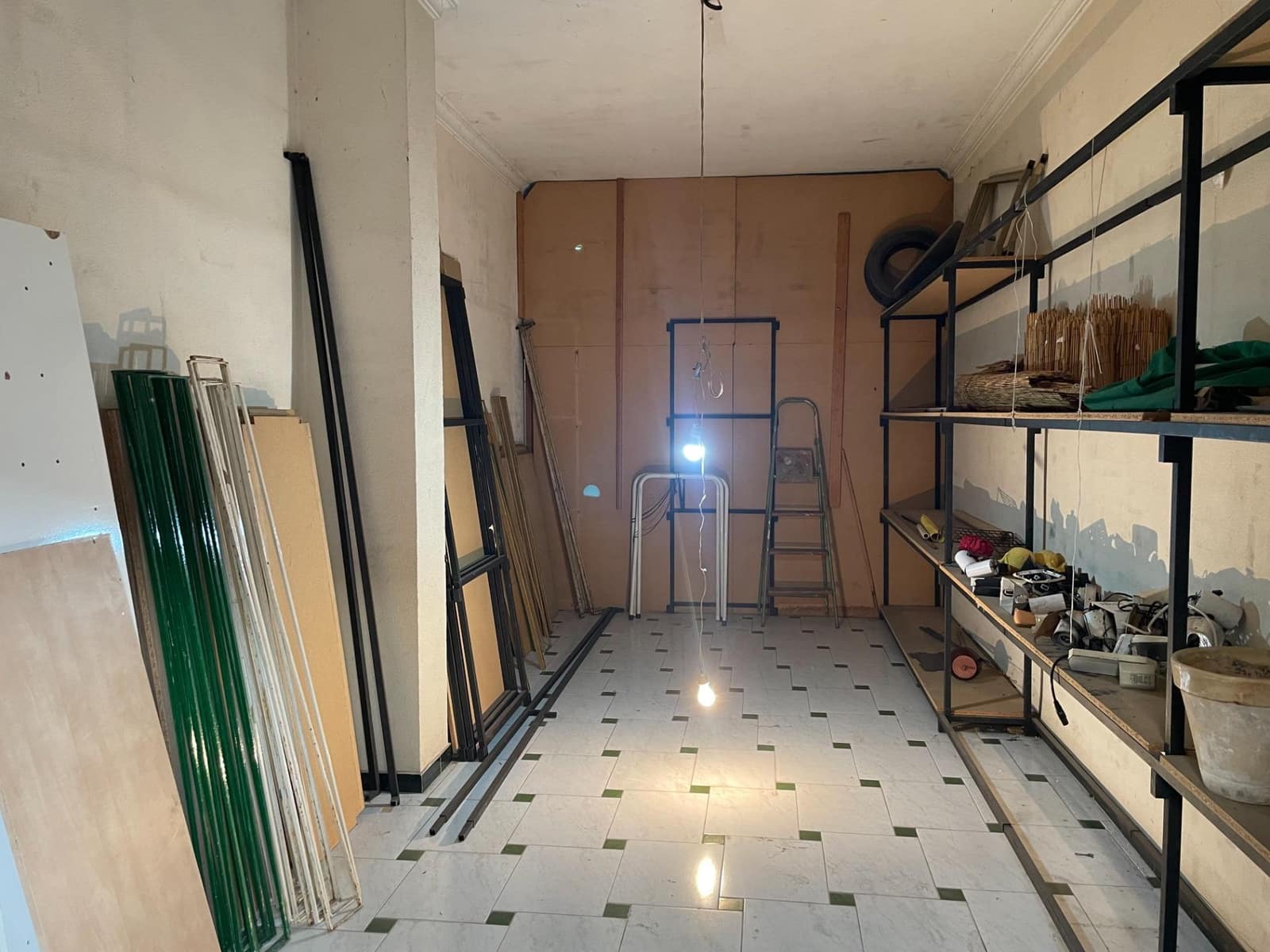 Commercieel te koop in Huelva stad - € 400.000 (Ref: 9347443)