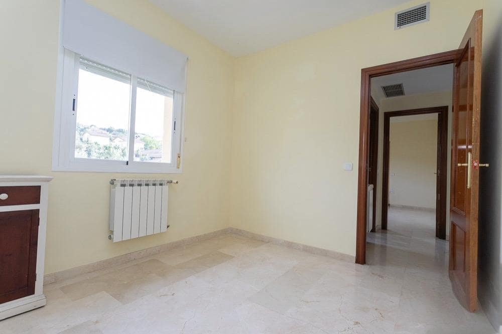 6 soverom Villa til salgs i Caceres by med svømmebasseng garasje - € 333 000 (Ref: 9367683)