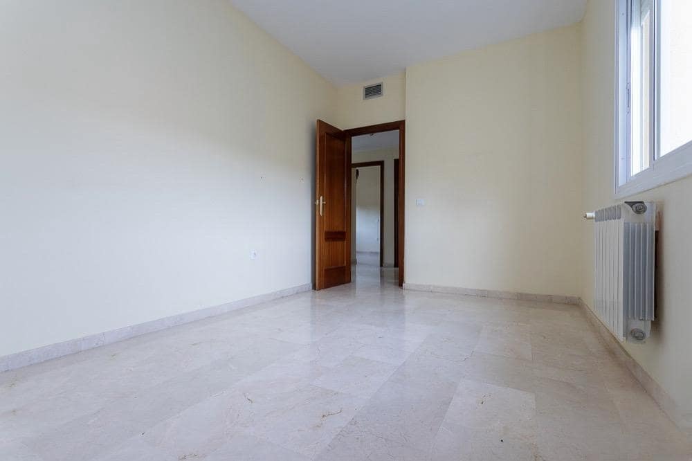 6 slaapkamer Villa te koop in Caceres stad met zwembad garage - € 340.000 (Ref: 9367683)