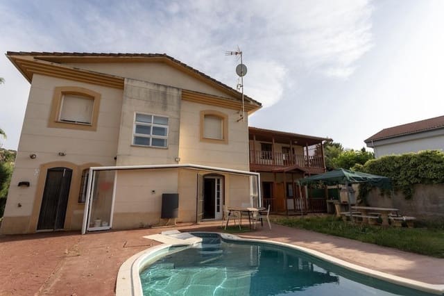 6 sovrum Villa till salu i Cáceres stad med pool garage - 350 000 € (Ref: 9367683)