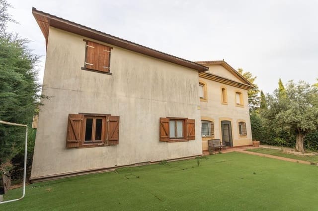 6 sovrum Villa till salu i Cáceres stad med pool garage - 350 000 € (Ref: 9367683)