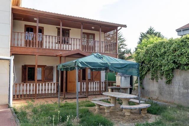 6 sovrum Villa till salu i Cáceres stad med pool garage - 350 000 € (Ref: 9367683)