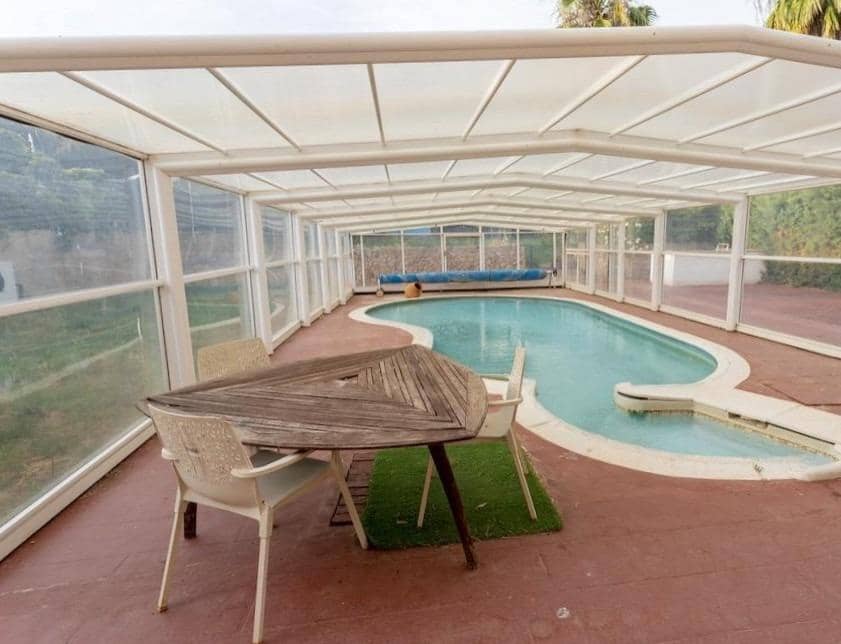 6 bedroom Villa for sale in Caceres city with pool garage - € 350,000 (Ref: 9367683)