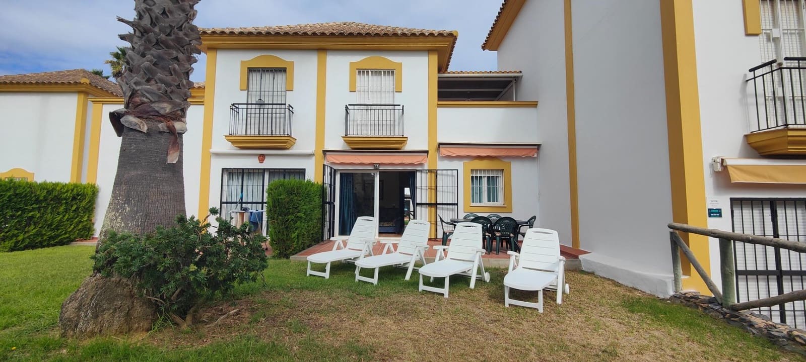 2 bedroom Apartment for sale in Lepe with pool garage - € 192,500 (Ref: 9374387)