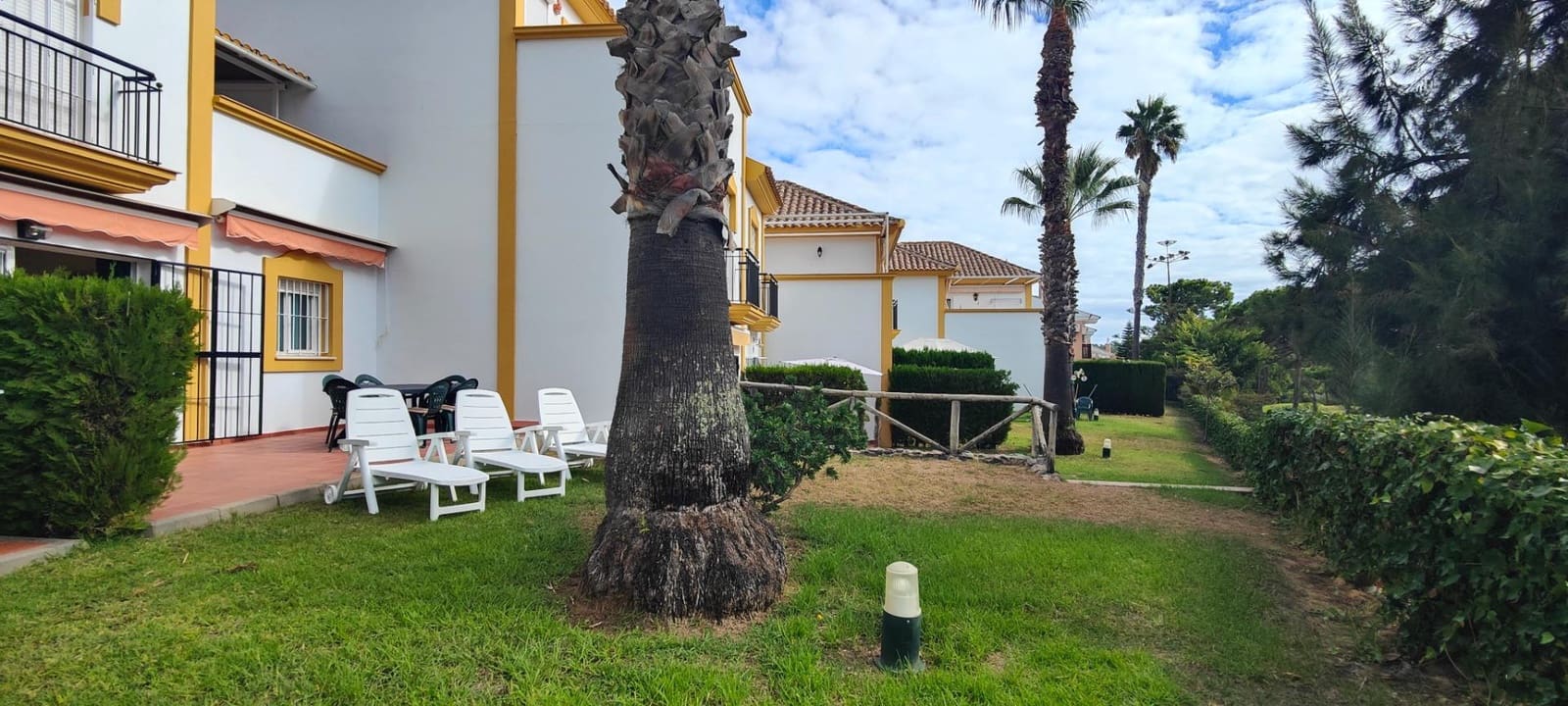 2 bedroom Apartment for sale in Lepe with pool garage - € 192,500 (Ref: 9374387)