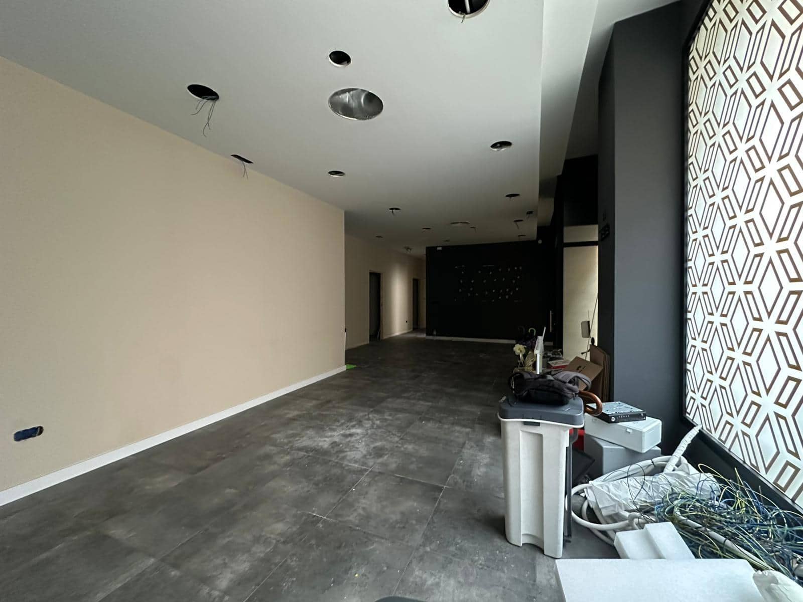 17 bedroom Commercial for rent in Huelva city - € 3,500 (Ref: 9379144)