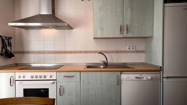 2 makuuhuone Kattohuoneisto myytävänä paikassa Ayamonte mukana uima-altaan - 179 900 € (Ref: 9449418)