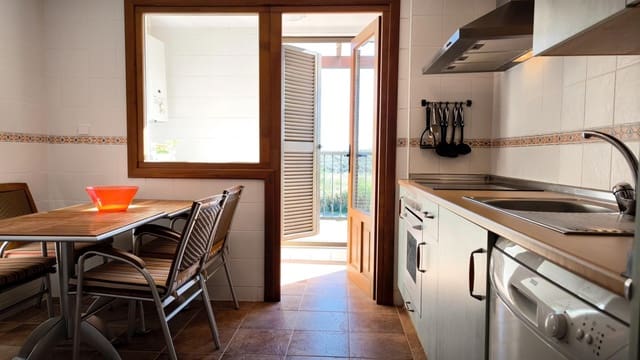 2 makuuhuone Kattohuoneisto myytävänä paikassa Ayamonte mukana uima-altaan - 179 900 € (Ref: 9449418)