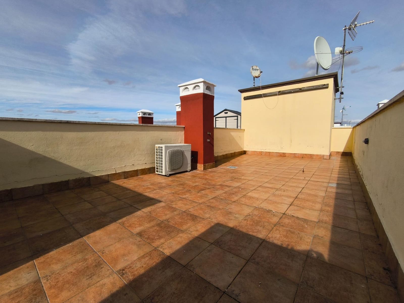 2 soverom Penthouse til salgs i Ayamonte med svømmebasseng - € 179 900 (Ref: 9449418)