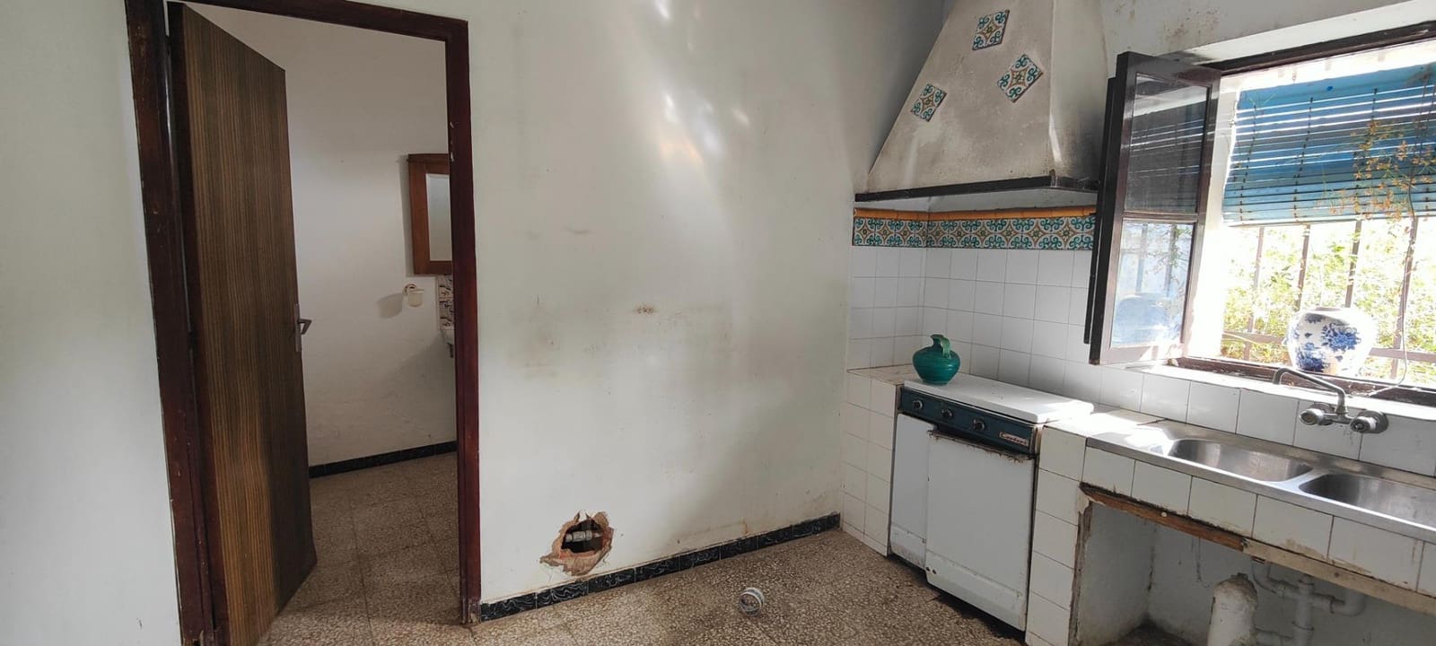 4 bedroom Finca/Country House for sale in Villanueva de los Castillejos - € 185,000 (Ref: 9452243)