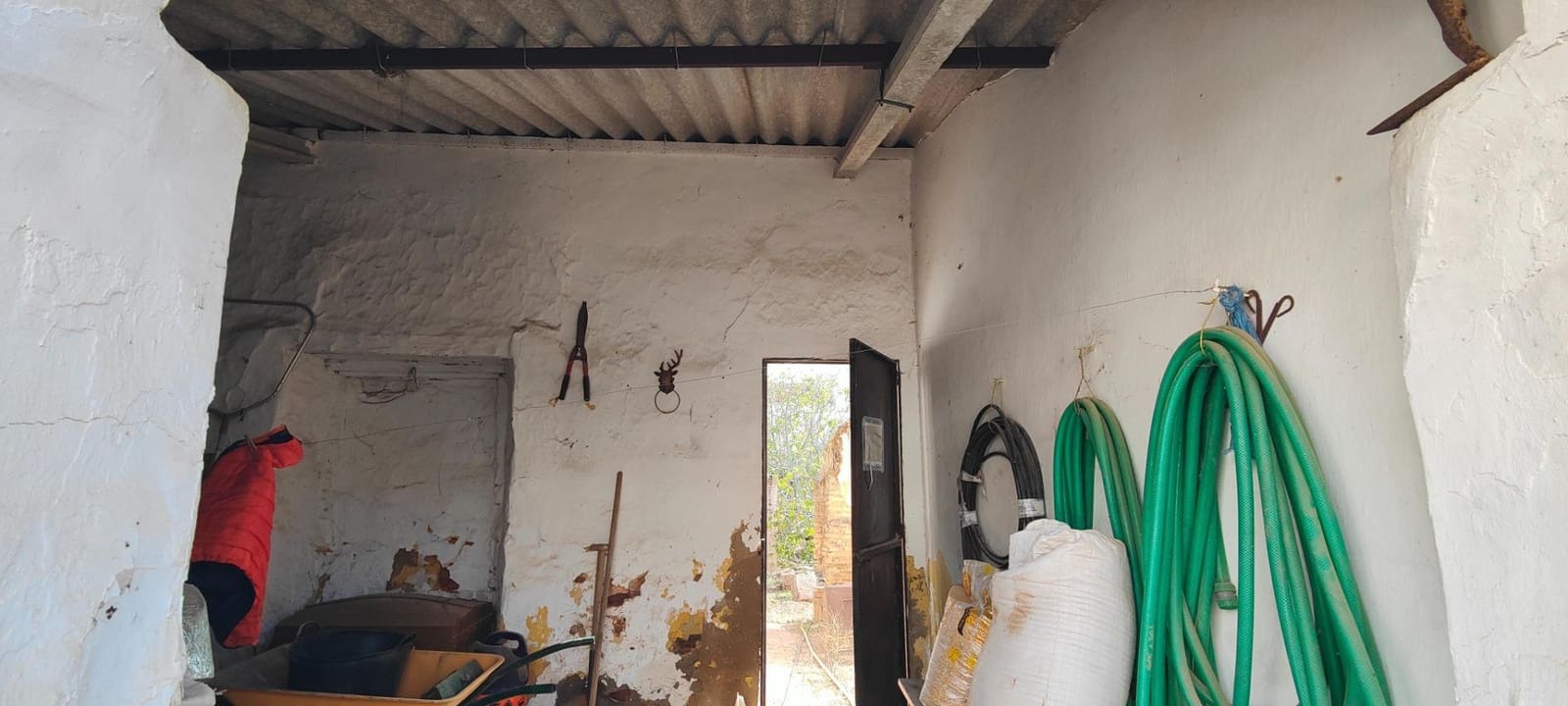 4 bedroom Finca/Country House for sale in Villanueva de los Castillejos - € 185,000 (Ref: 9452243)