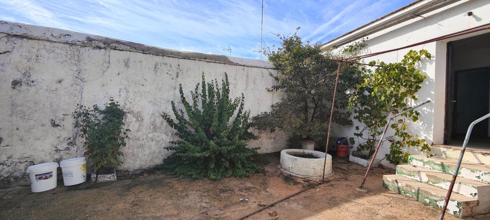 4 bedroom Finca/Country House for sale in Villanueva de los Castillejos - € 185,000 (Ref: 9452243)