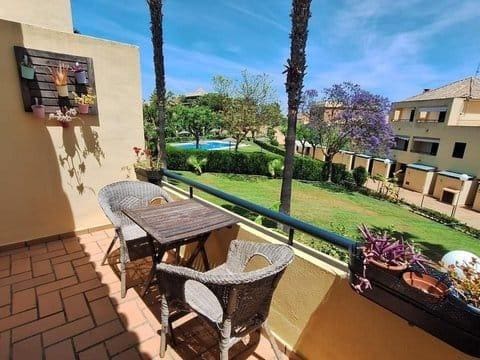 2 soveværelse Rækkehus til salg i Islantilla med swimmingpool - € 201.500 (Ref: 9513495)