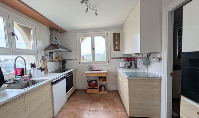 3 makuuhuone Huoneisto myytävänä paikassa Ayamonte mukana uima-altaan - 237 000 € (Ref: 9605086)