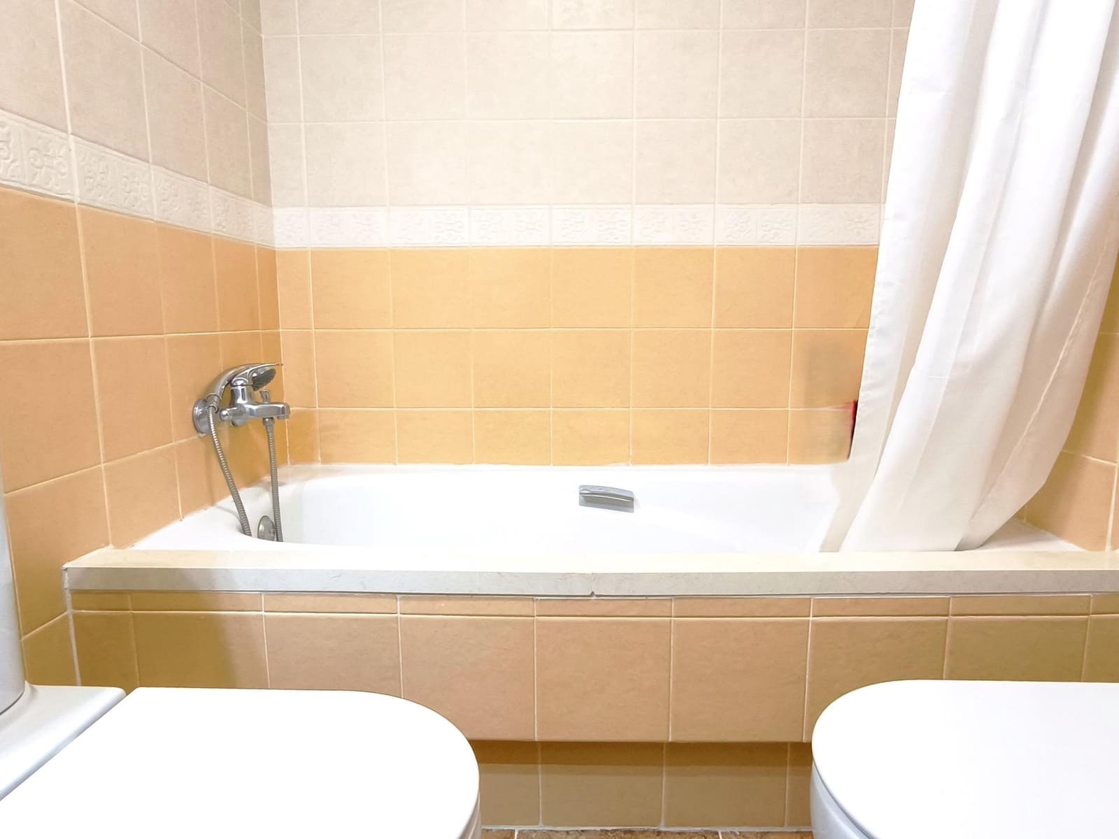 Apartamento de 2 habitaciones en Ayamonte en venta con piscina - 167.500 € (Ref: 9666666)