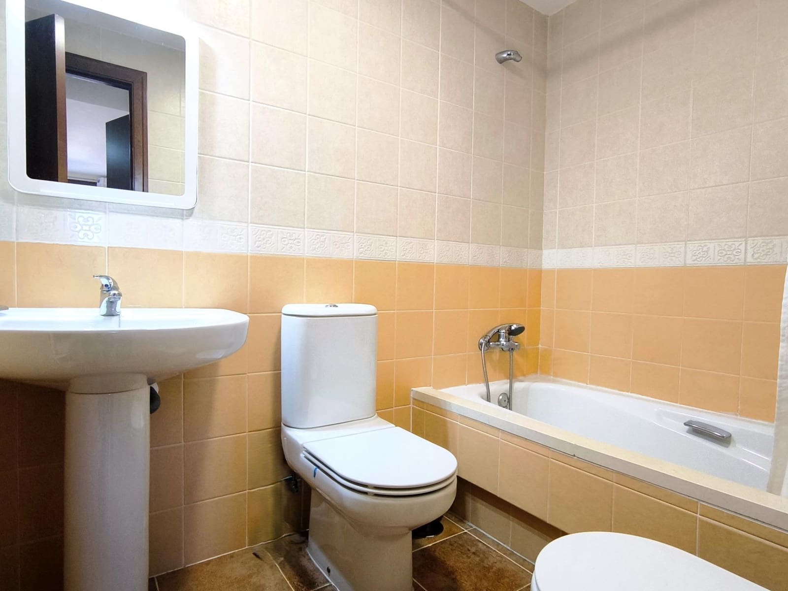 Apartamento de 2 habitaciones en Ayamonte en venta con piscina - 167.500 € (Ref: 9666666)