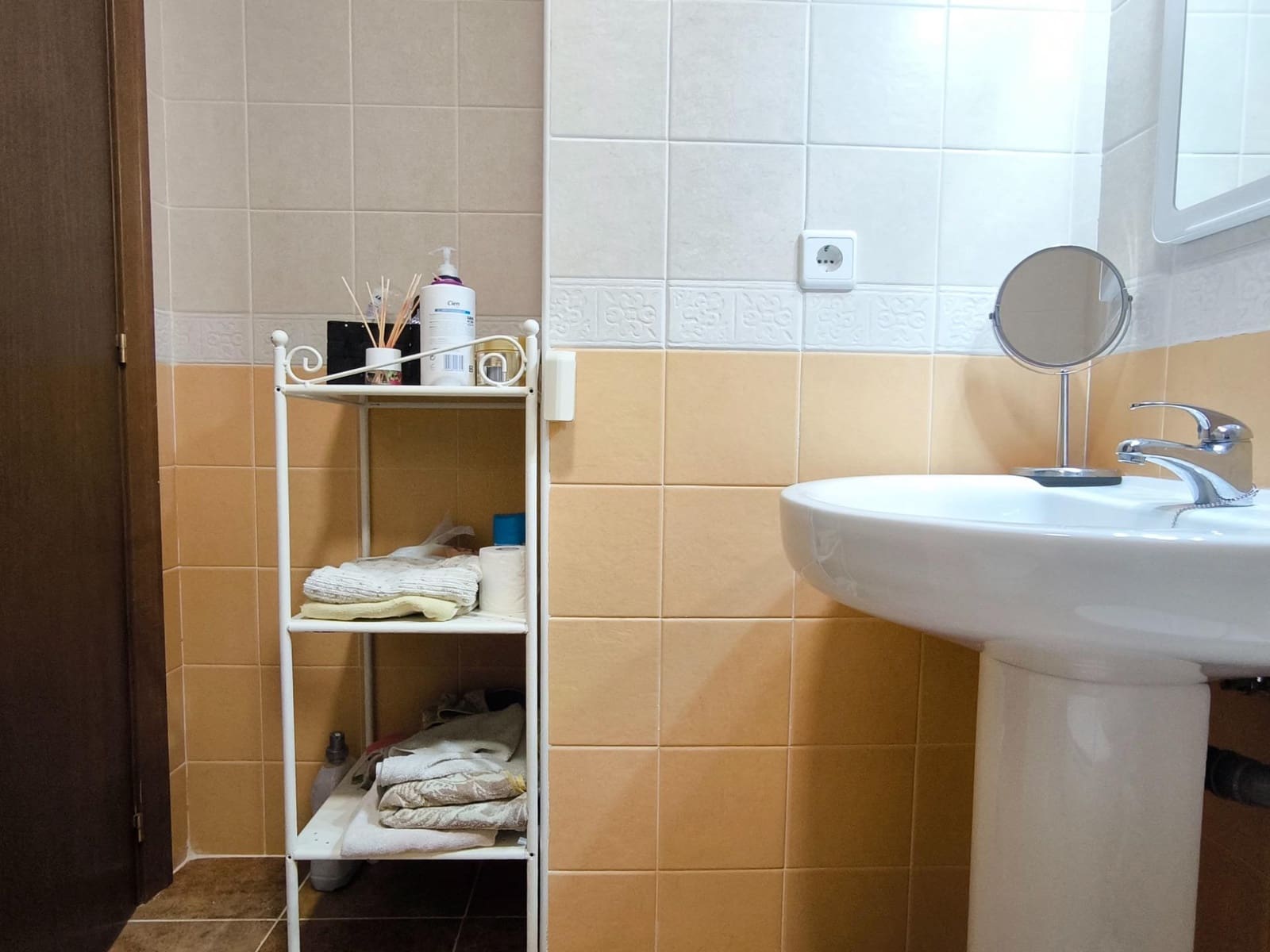 Apartamento de 2 habitaciones en Ayamonte en venta con piscina - 167.500 € (Ref: 9666666)