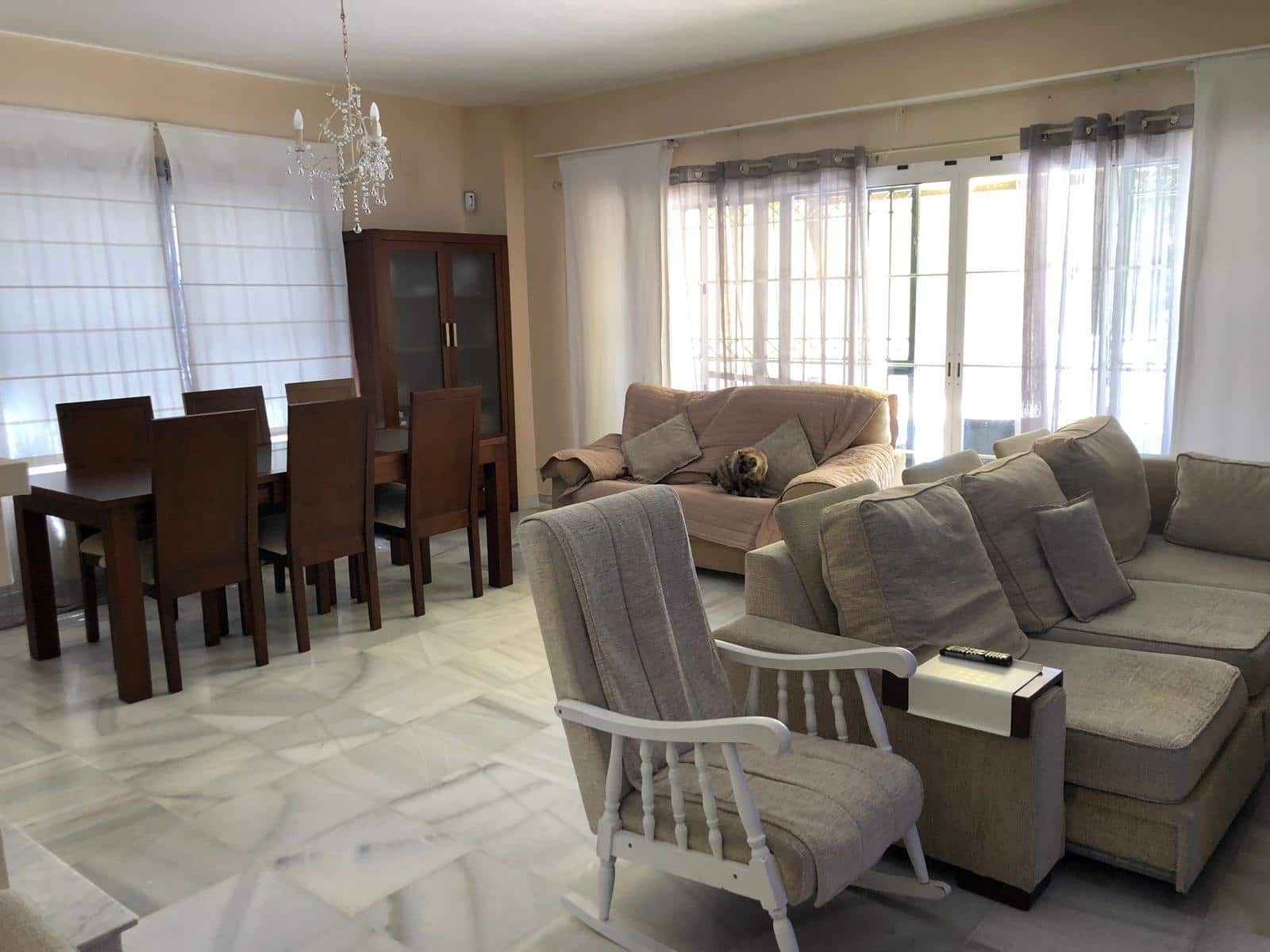 4 Zimmer Villa zu verkaufen in Nuevo Portil mit Pool - 542.700 € (Ref: 9806565)