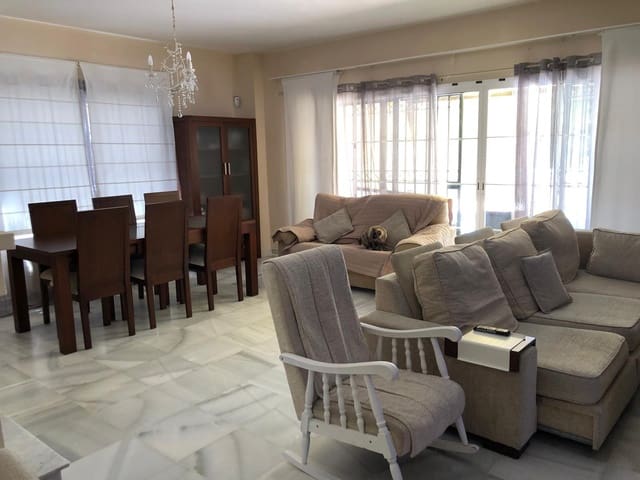 4 Zimmer Villa zu verkaufen in Nuevo Portil, Cartaya mit Pool - 542.700 € (Ref: 9806565)