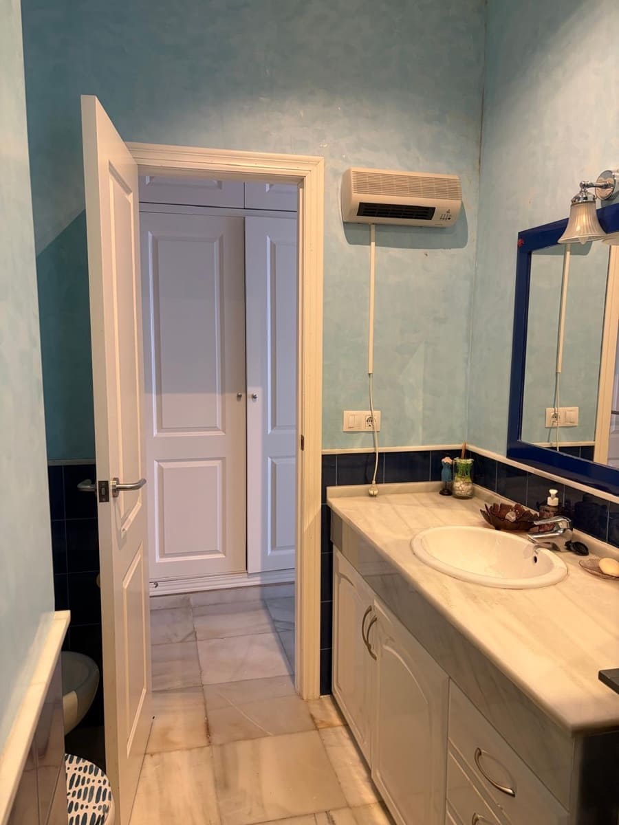 4 Zimmer Villa zu verkaufen in Nuevo Portil mit Pool - 542.700 € (Ref: 9806565)