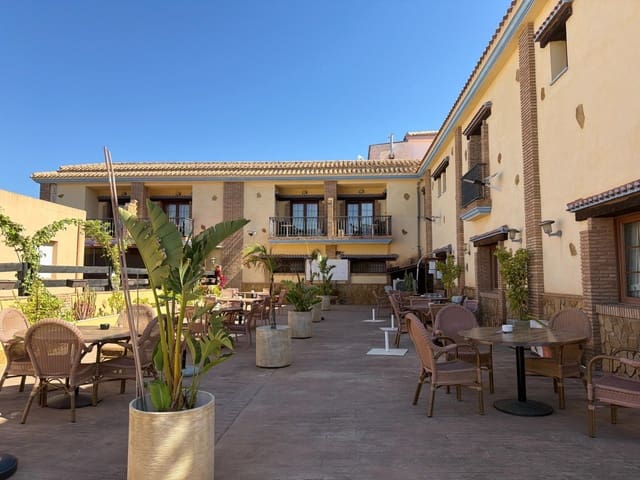 21 soveværelse Hotel til salg i Turre - € 5.950.000 (Ref: 9812246)