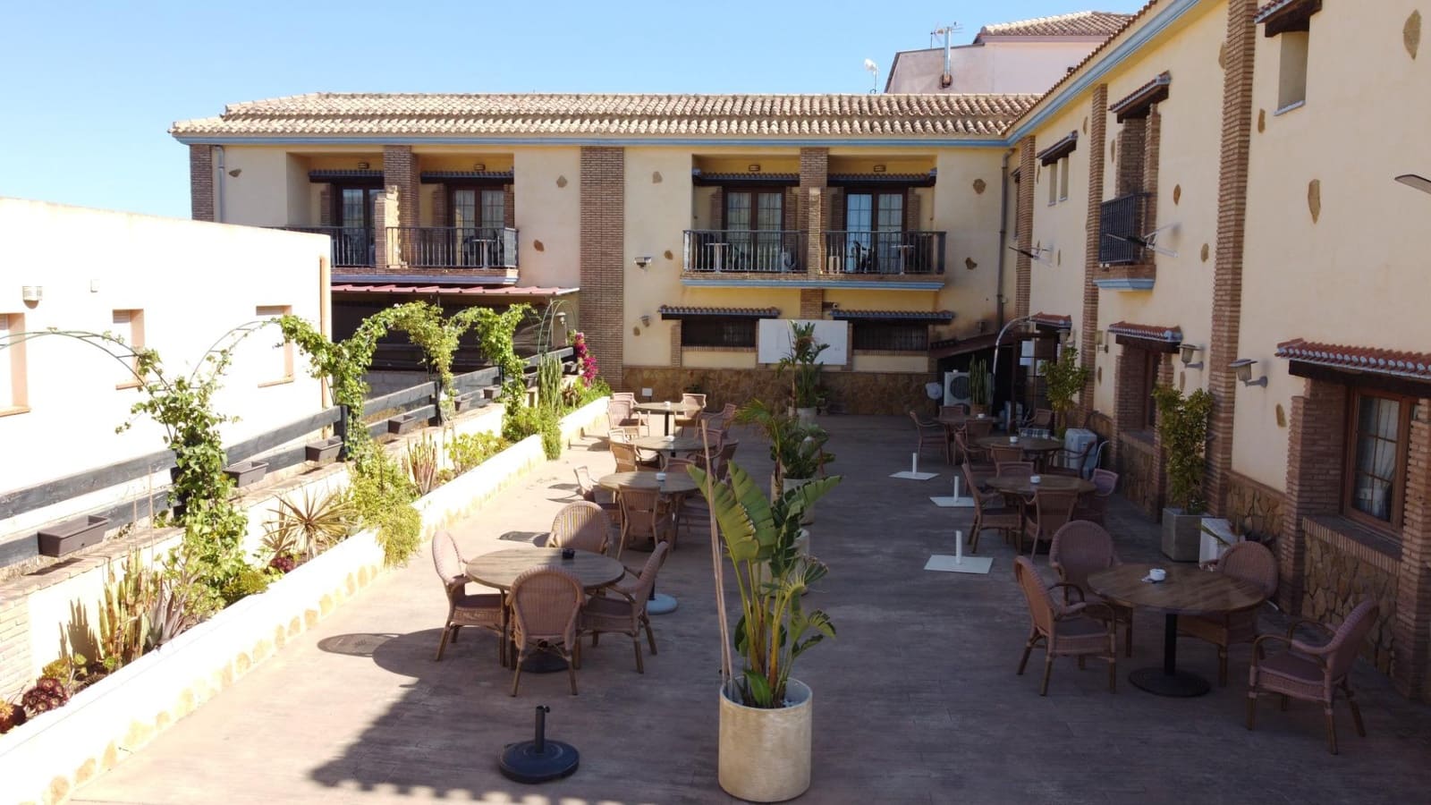 21 soveværelse Hotel til salg i Turre - € 5.950.000 (Ref: 9812246)