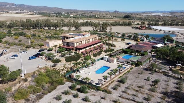 21 slaapkamer Hotel te koop in Turre - € 5.950.000 (Ref: 9812246)