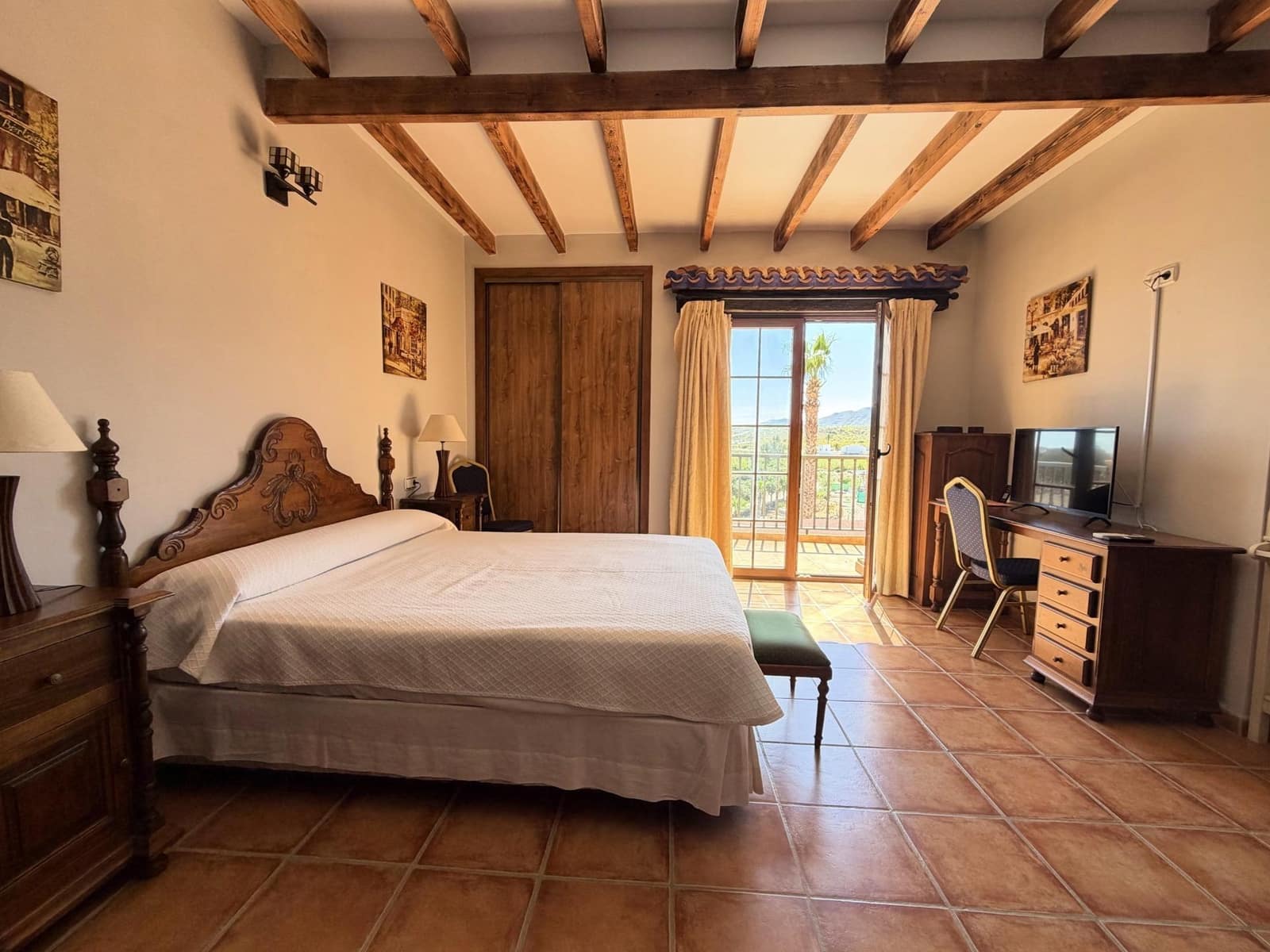 21 bedroom Hotel for sale in Turre - € 5,950,000 (Ref: 9812246)