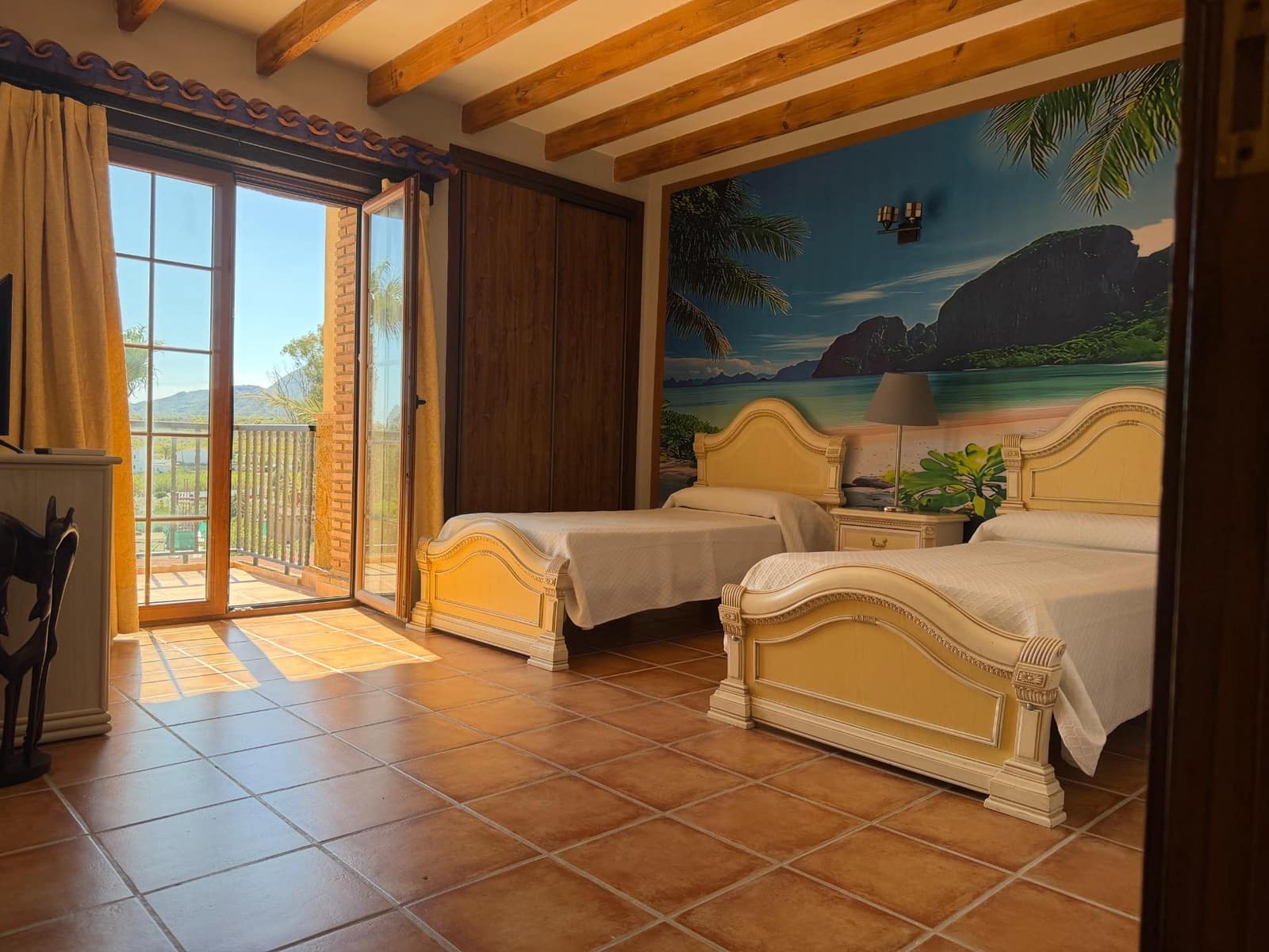 21 bedroom Hotel for sale in Turre - € 5,950,000 (Ref: 9812246)