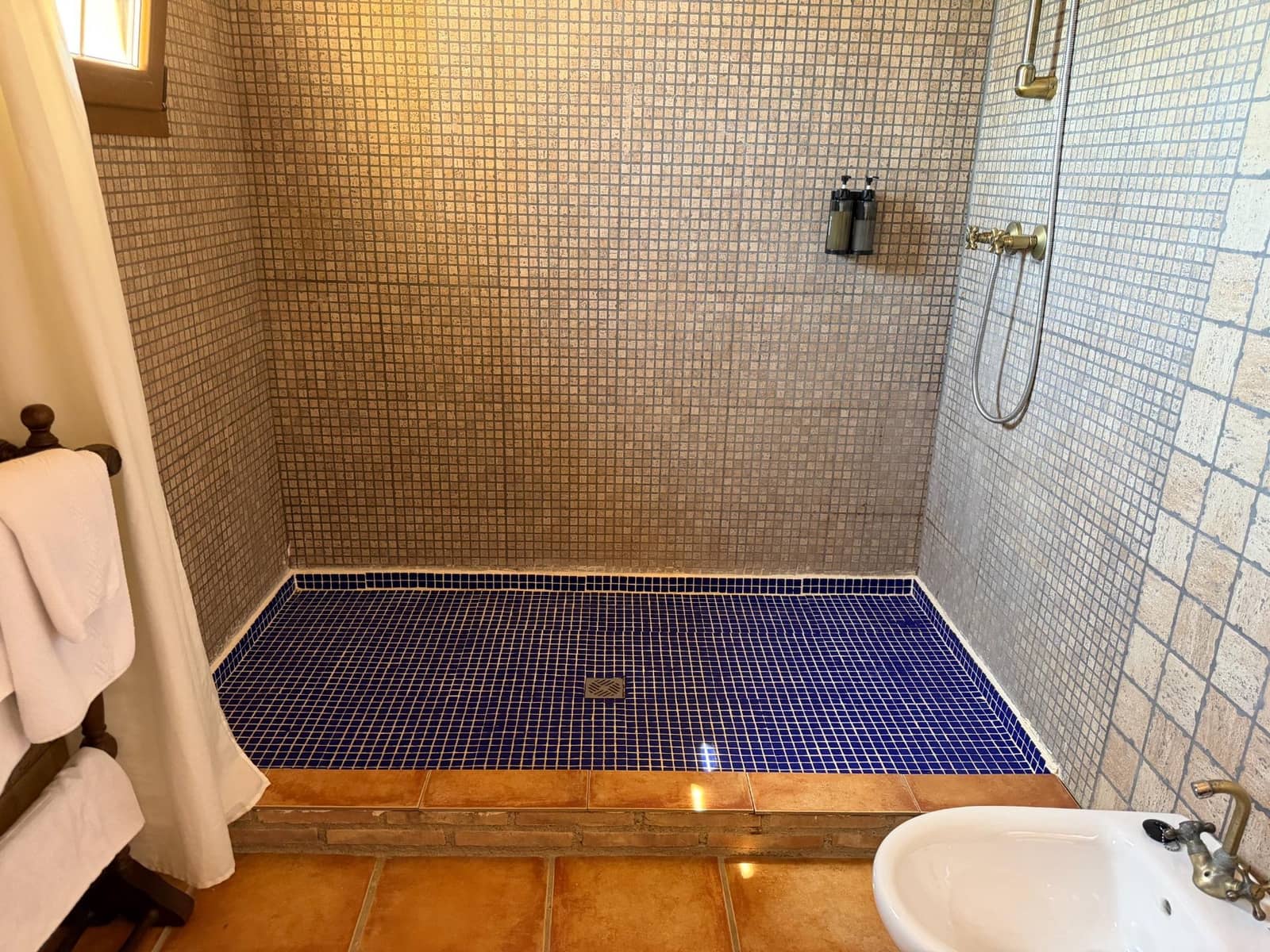 21 bedroom Hotel for sale in Turre - € 5,950,000 (Ref: 9812246)